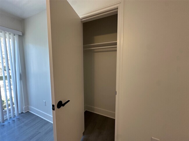 Building Photo - 2829 Timmons Ln