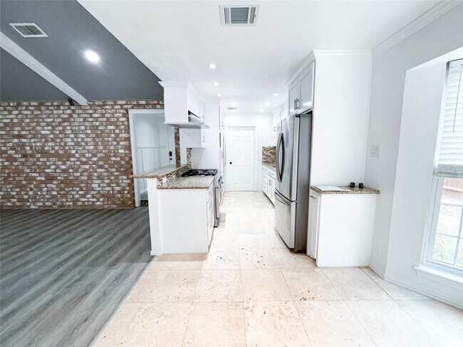 Building Photo - 21603 Park Wind Ct