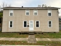 Building Photo - 304 Fernwood Ave