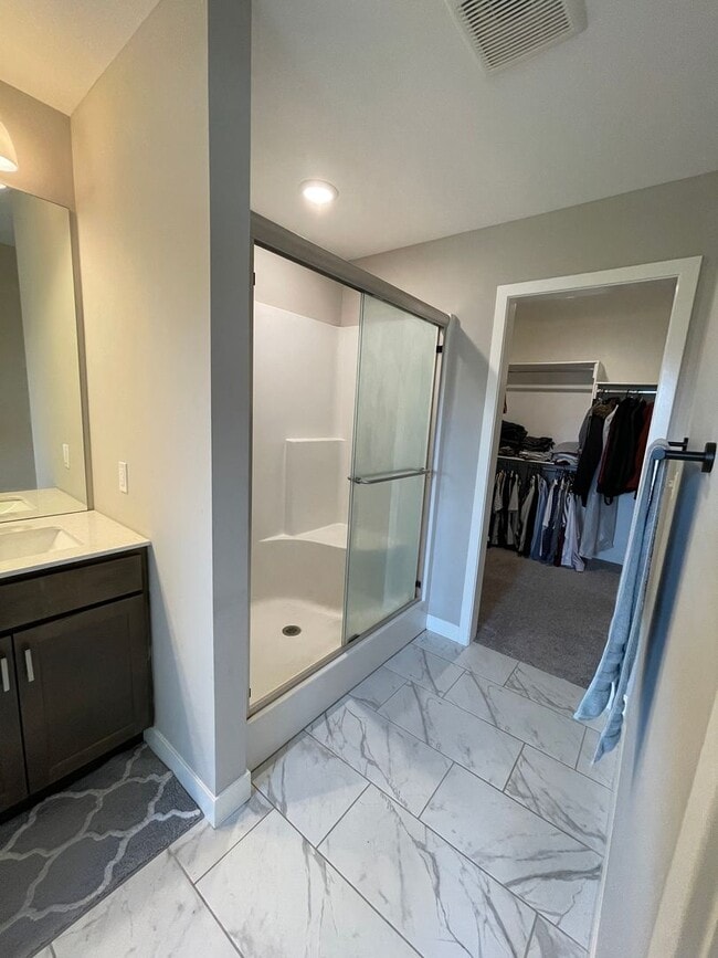 Building Photo - 3 bd, 2 ba NE Columbia house, brand new co...