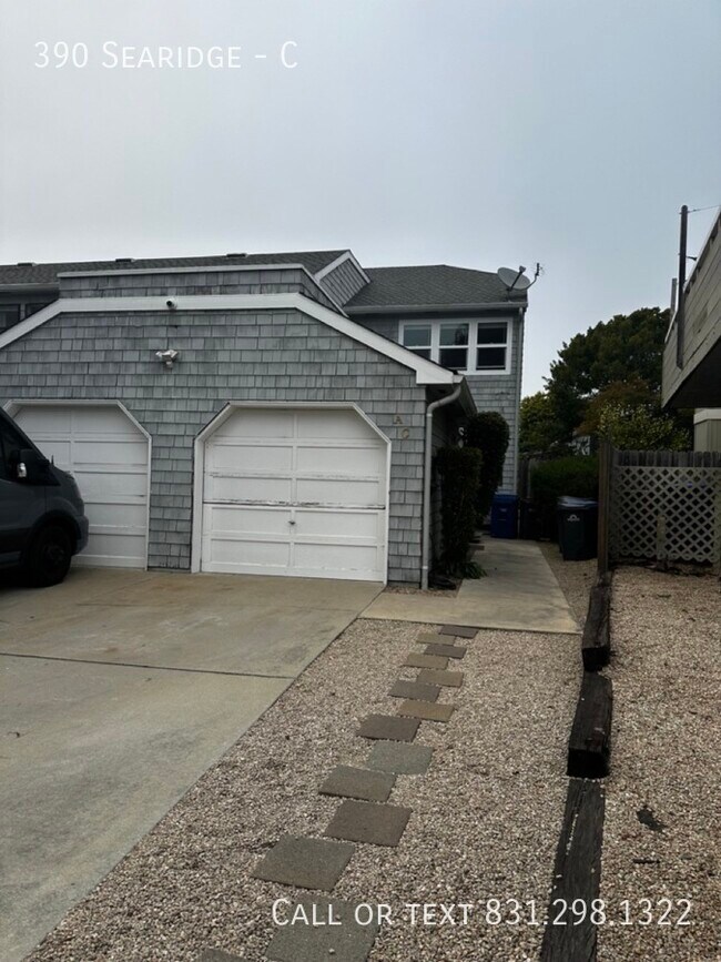 Primary Photo - 390 Searidge-C