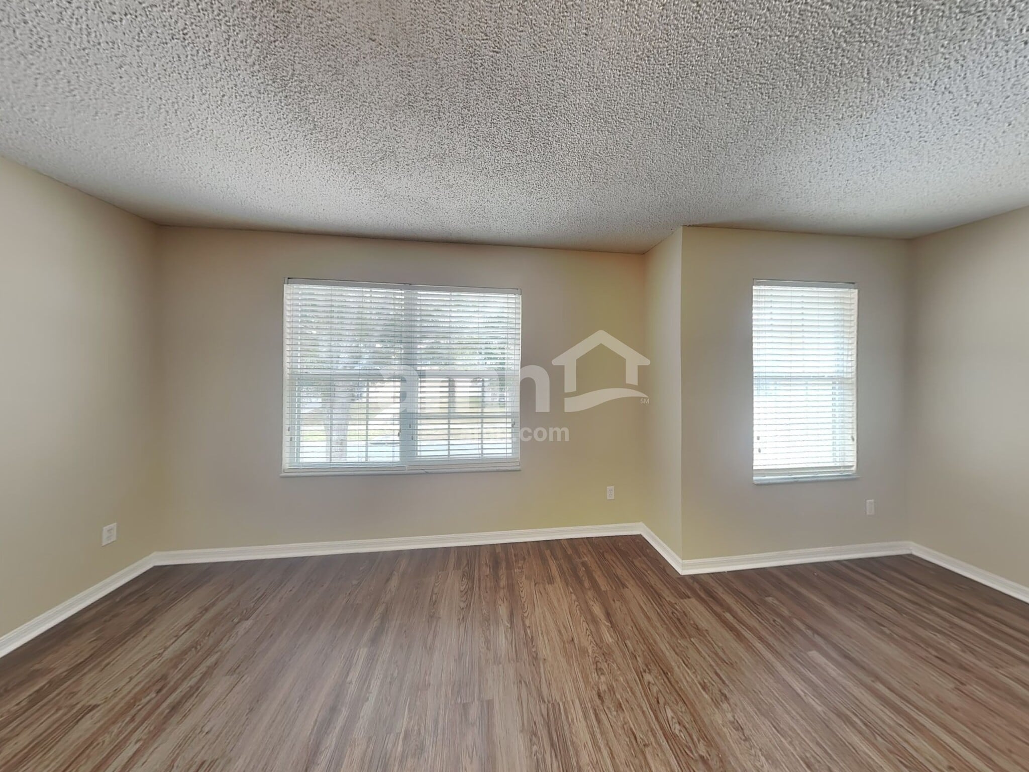 Building Photo - 1888 Vale Dr