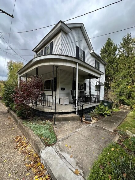 Building Photo - 149 Valley Blvd