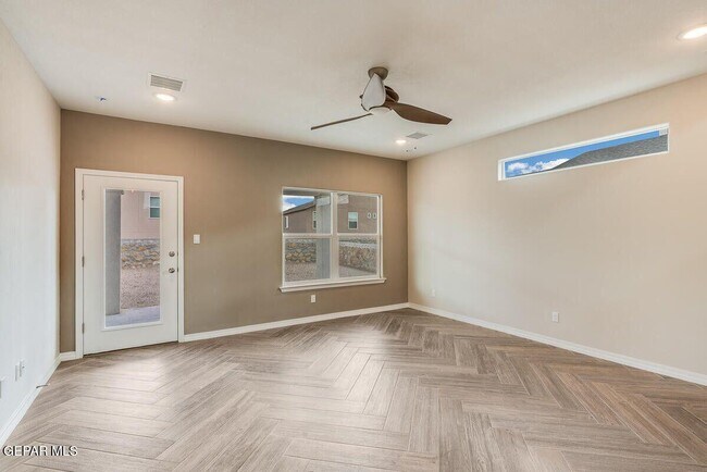 Building Photo - 123 Ruth Trl