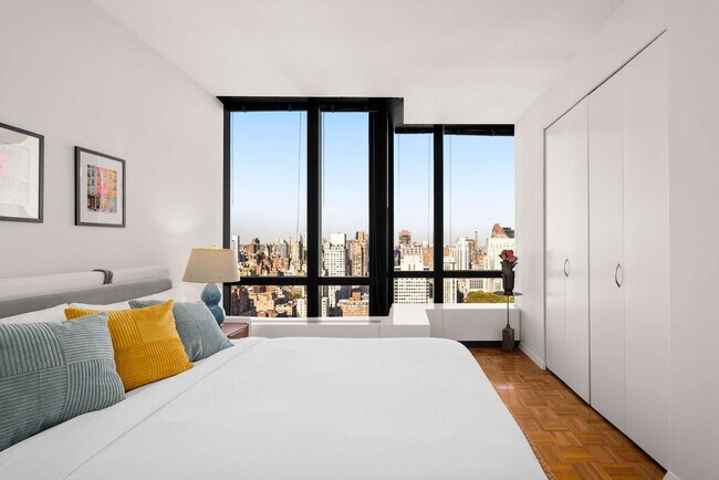 Building Photo - 420 E 61st St
