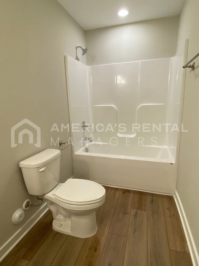 Building Photo - Home for Rent in Jasper, AL!!! Available to View Now!!!