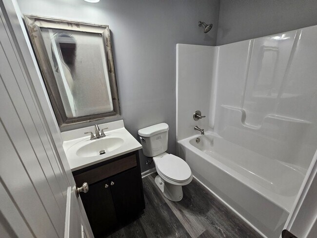 Building Photo - Charming 3 Bedroom Home in Tullahoma!