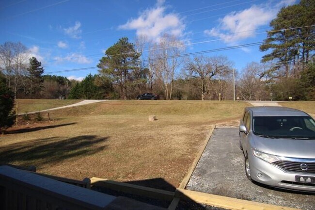 Building Photo - 2232 Dawson Forest Rd E