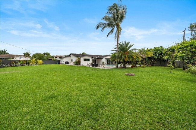Building Photo - 8535 SW 100th Ave