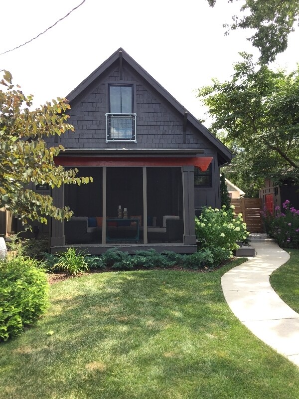 Building Photo - 622 Fatherland St