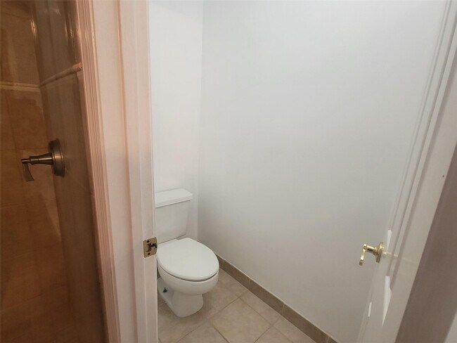 Building Photo - 1505 Harbour Side Dr