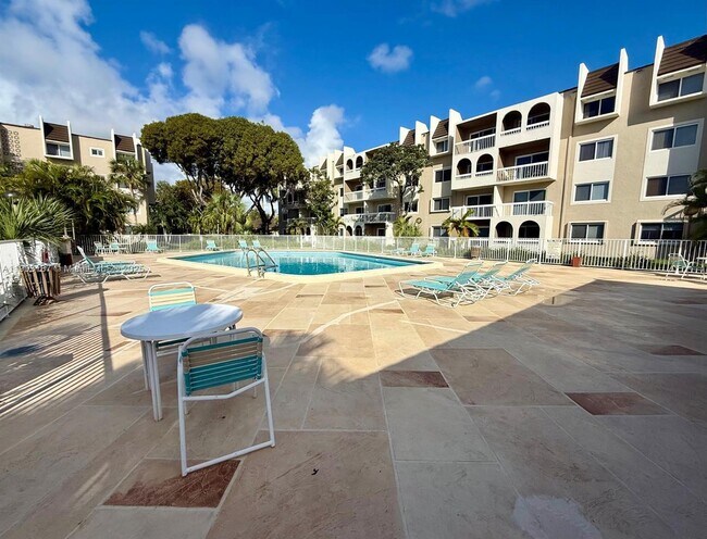 Building Photo - 7860 Camino Real