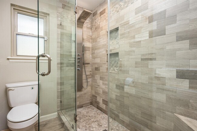 Building Photo - 14602 Oak Bend Dr