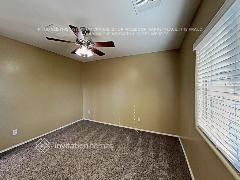 Building Photo - 21036 E Duncan St