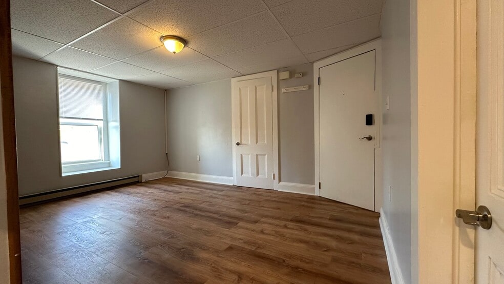 Living Room - 59 Railroad Ave