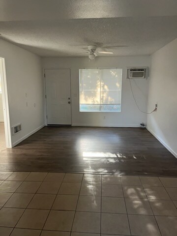 Building Photo - 1405 Eucalyptus Ave