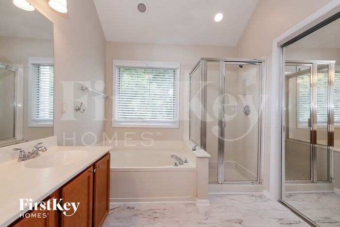 Building Photo - 9024 Twilight Hill Ct