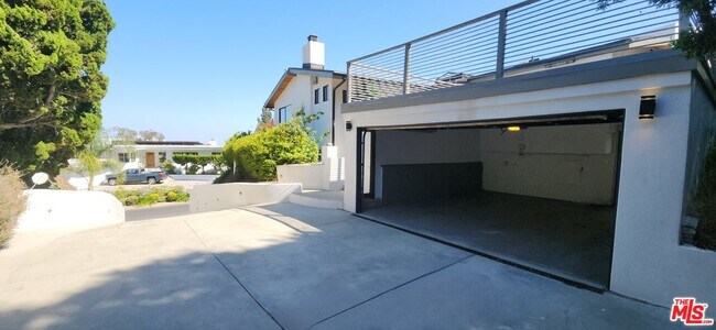 Building Photo - 1317 Devlin Dr
