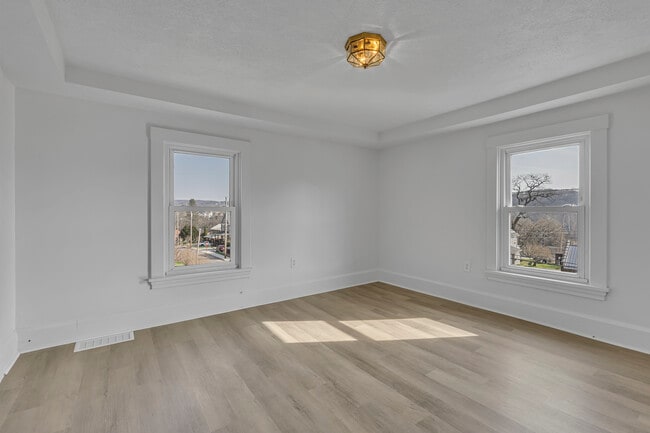 Building Photo - 81 Beaver St