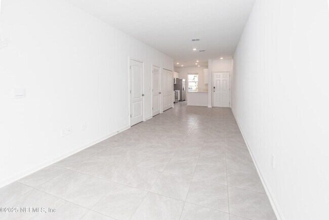 Building Photo - 243 Sage Br St