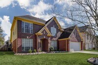 Building Photo - 155 Perfidia Dr
