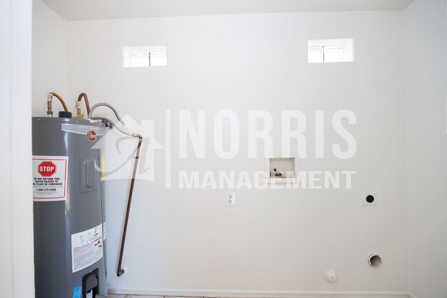 Building Photo - Freshly Updated Home in Arizona City