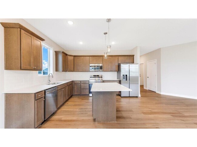 Building Photo - 2149 Westpointe Dr