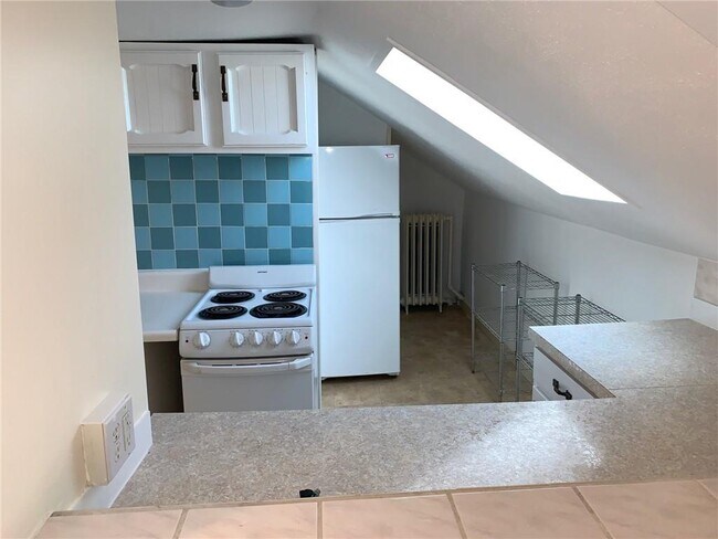 Building Photo - 113 Prospect Hill St