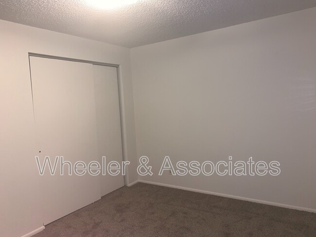 Building Photo - 2664 W 5175 S