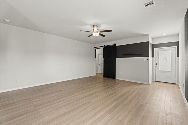 Building Photo - 11430 Amber Plns Dr