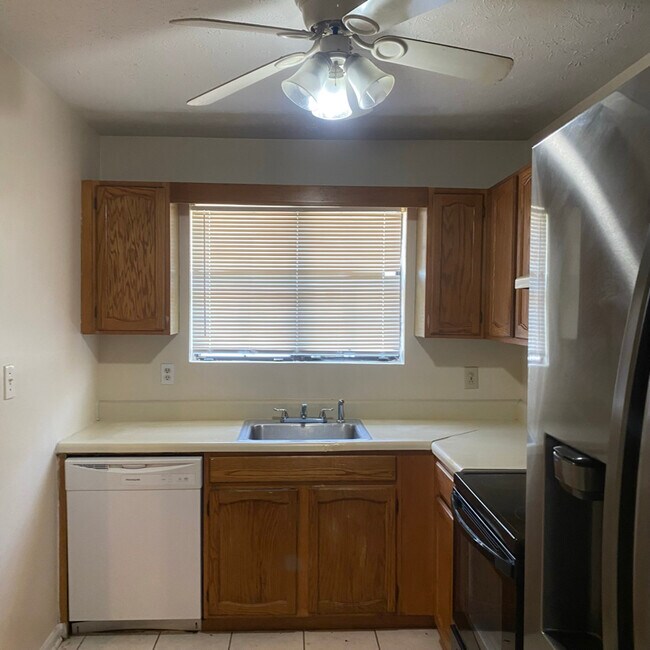 Building Photo - 6408 Baker Ct