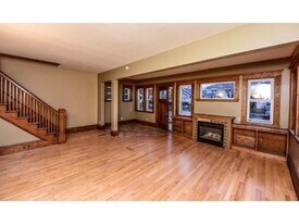 Building Photo - 955 18th Ave SE