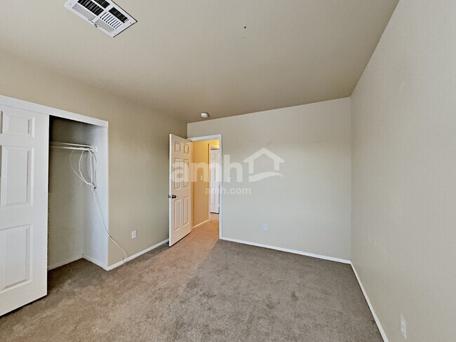Building Photo - 1008 Leadville Meadows Dr