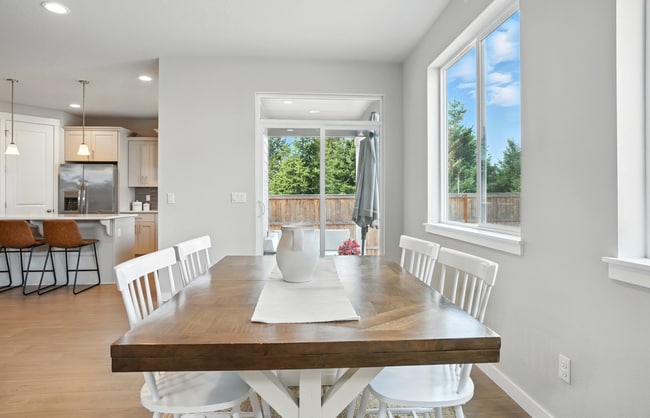 Building Photo - New Corner Lot- 3 Car Garage!