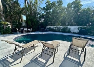 Building Photo - 212 Kings Lynn