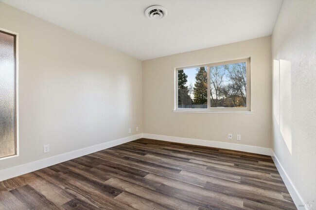 Building Photo - 5258 El Mercado Pkwy