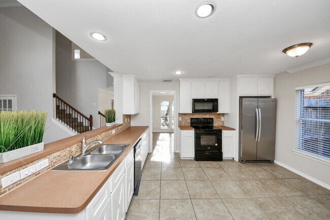 Building Photo - 1903 Ryansbrook Ln