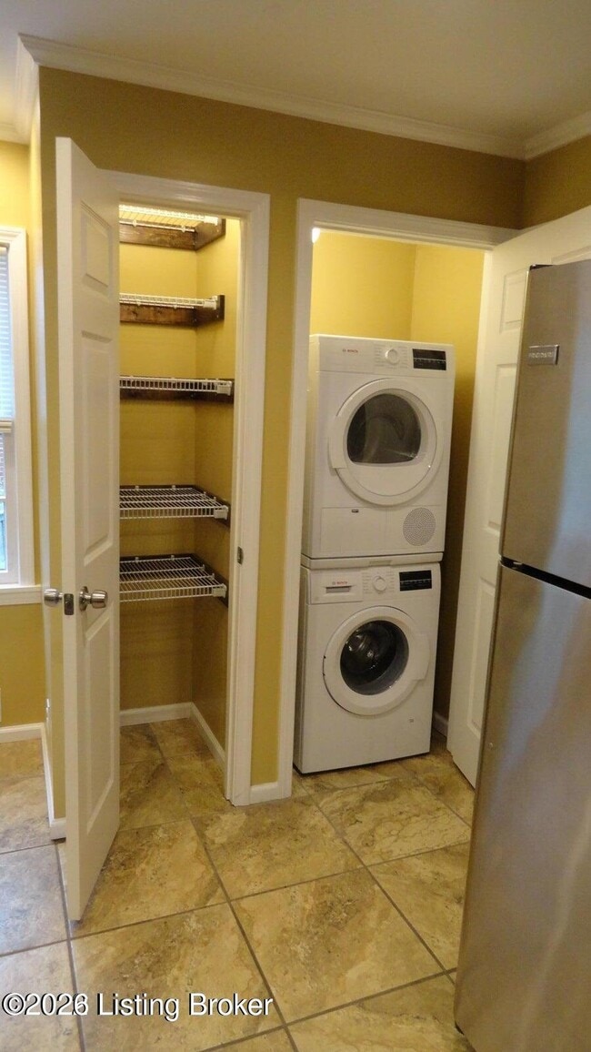 Building Photo - 4202 Berkshire Ave