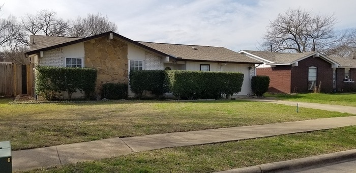 Building Photo - 1002 Quebec Dr