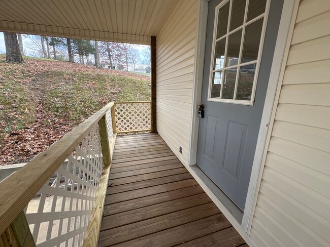 Building Photo - House in Grand Rivers