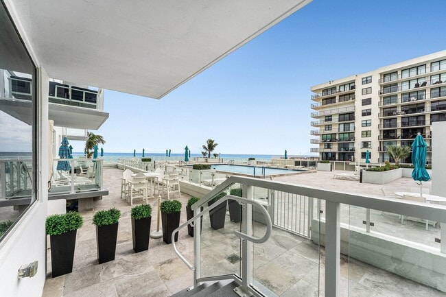 Building Photo - 3450 S Ocean Blvd