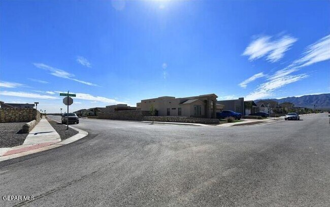 Building Photo - 51073 Sand Verbena Ave