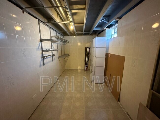Building Photo - 7959 Beech Ave