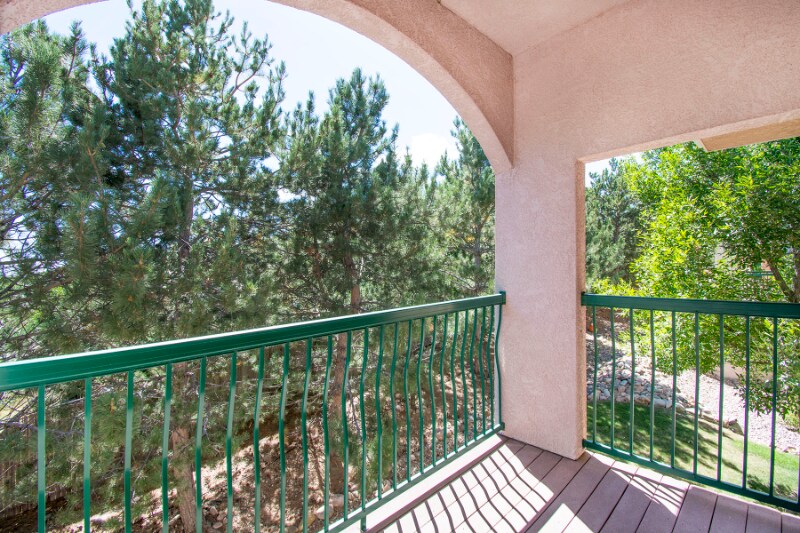 Building Photo - 3020 Mandalay Grove