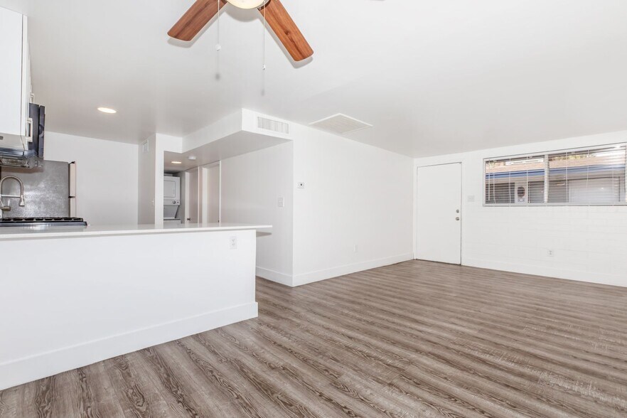 Interior Photo - Vertical North Apartments