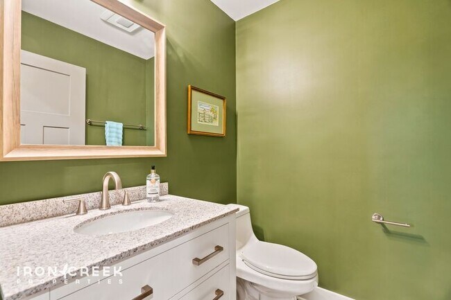Building Photo - 3015 Sand Hill Crane Dr