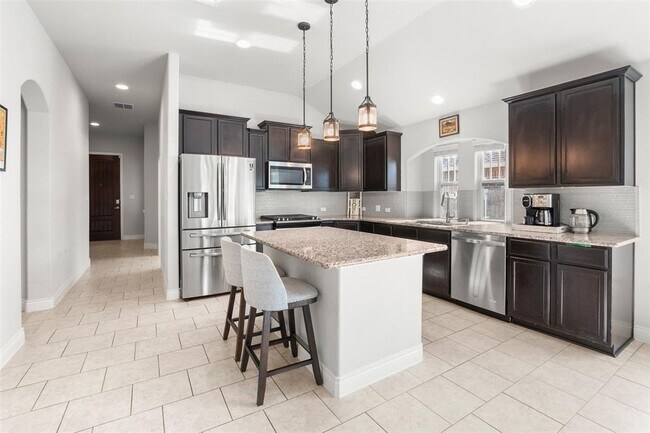 Building Photo - 144 Summer Vista Dr