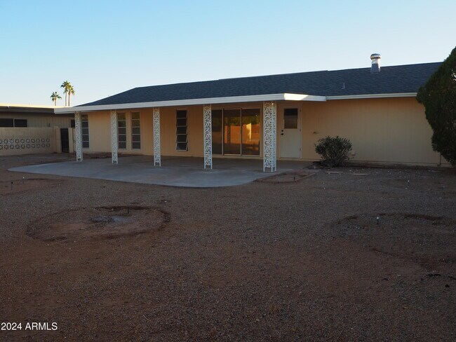 Building Photo - 10210 W Burns Dr