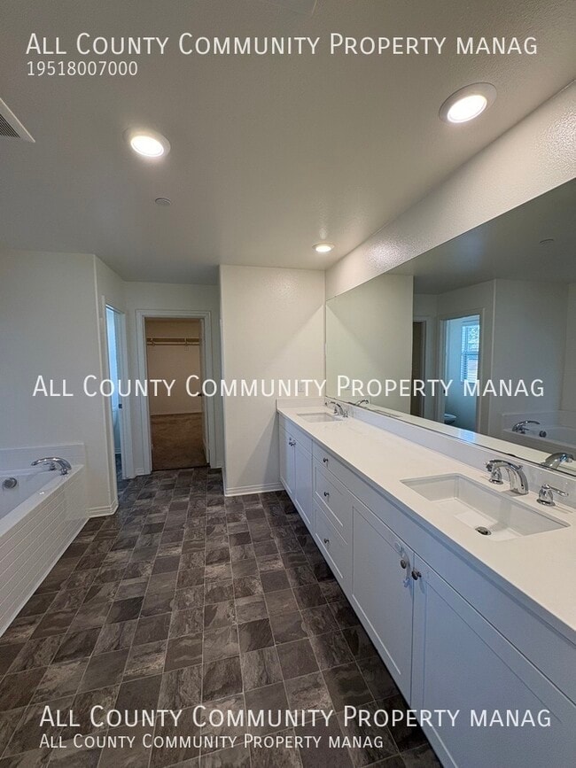 Building Photo - 29892 Glacier Bay Dr