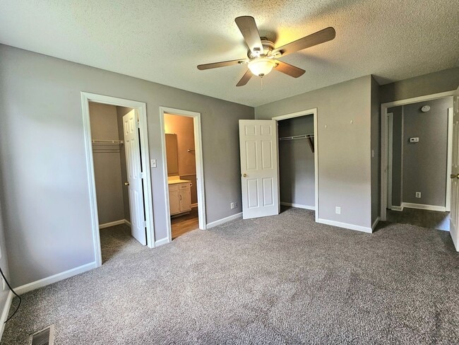 Building Photo - 1331 Hugh Hunter Rd